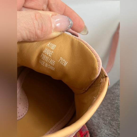 Coach Pink and Tan Janae Women's Sneakers Y2K 7.5 - Picture 6 of 6